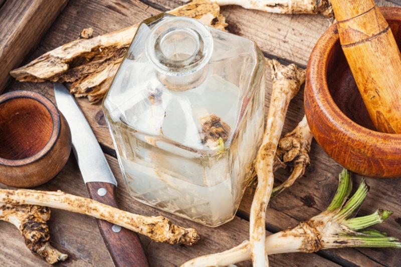 Khrenovukha (khrenovka) &#8211; 4 best horseradish tincture recipes