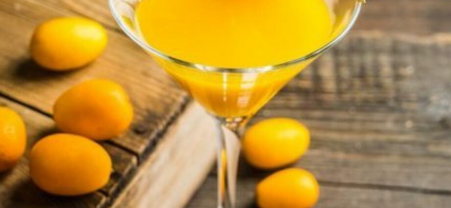 Kumquat liqueur: a recipe at home