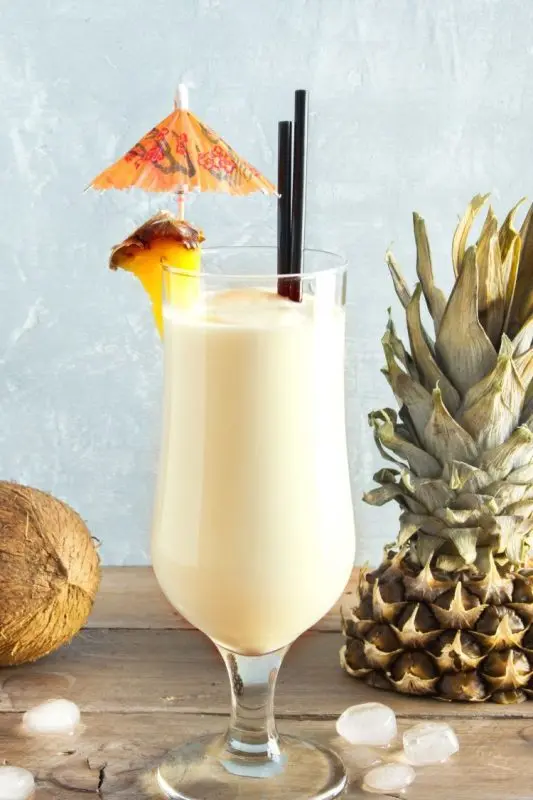 Liquor Pina Colada: with what and how to drink + description and composition