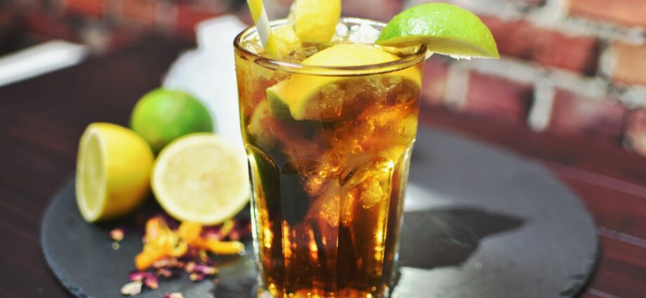 Long Island Iced Tea (Long Island Ice Tea) &#8211; very strong iced tea