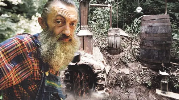 Marvin &#8220;Popcorn&#8221; Sutton &#8211; the most famous moonshiner and his bourbon recipe