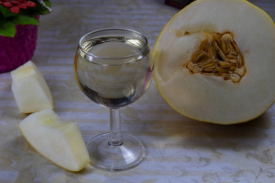 Melon wine at home