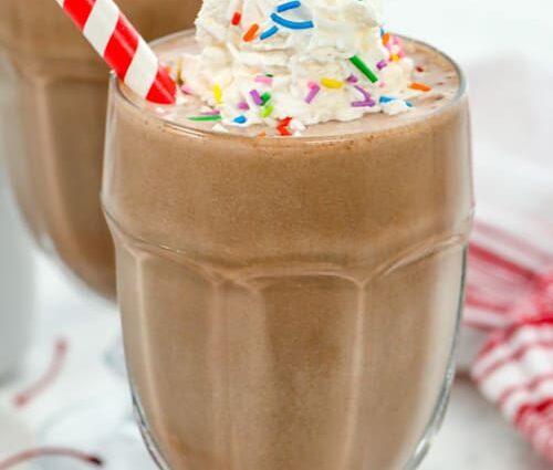 Milkshakes: 34 recipes at home