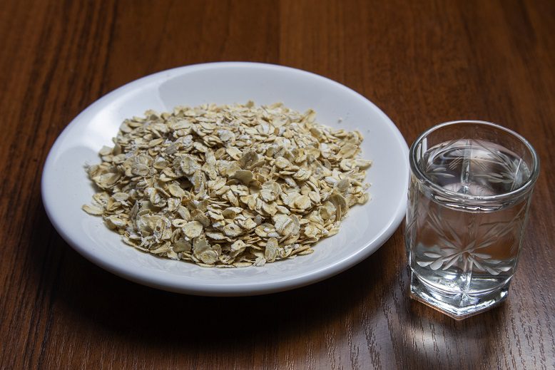 Moonshine from oats (hercules flakes, flour or grain)