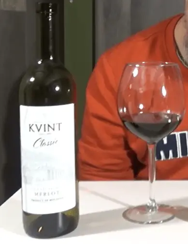 My personal TOP-5 of the best wines for 300 rubles that you can buy in a convenience store