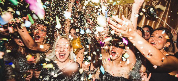 New Year&#8217;s Eve Parties: A Survival Guide for Introverts and Extroverts