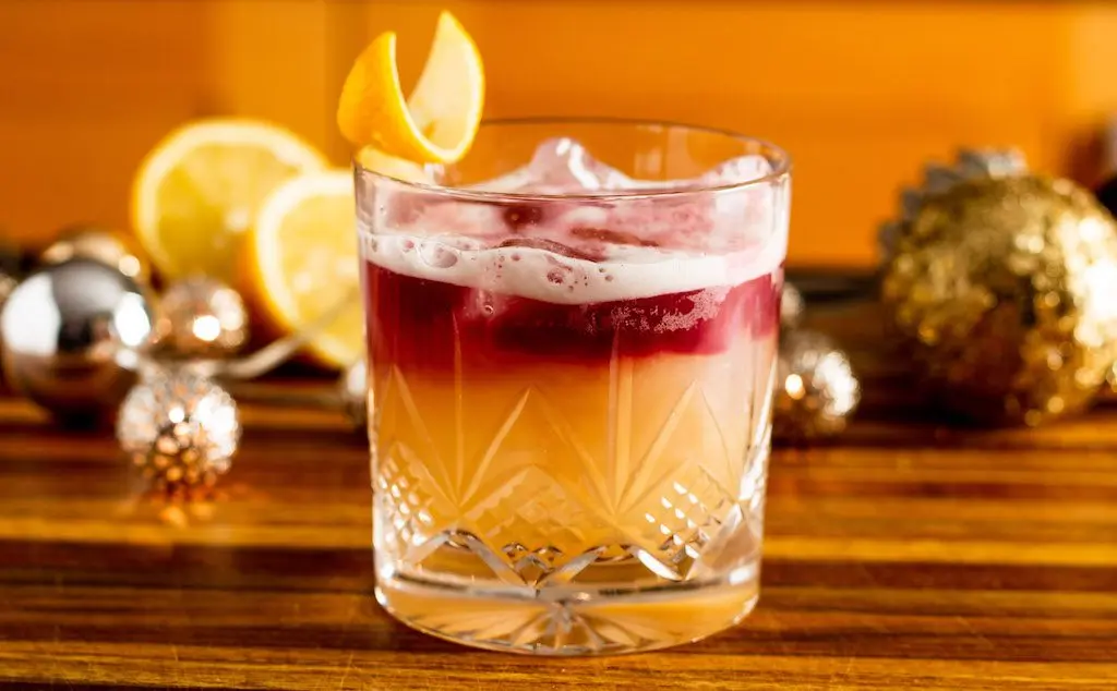 New York Sour &#8211; a sour cocktail originally from Chicago