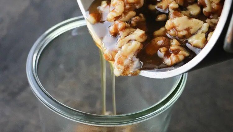 Nut syrup: recipe at home