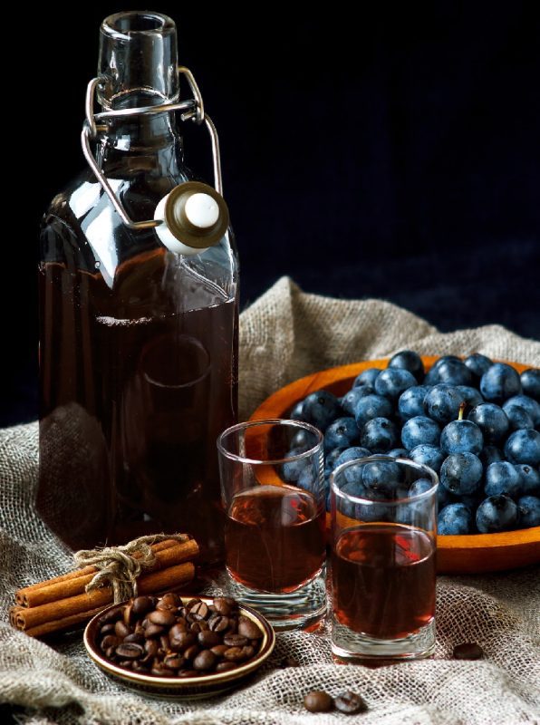 Pacharan &#8211; blackthorn liqueur from the Basque country