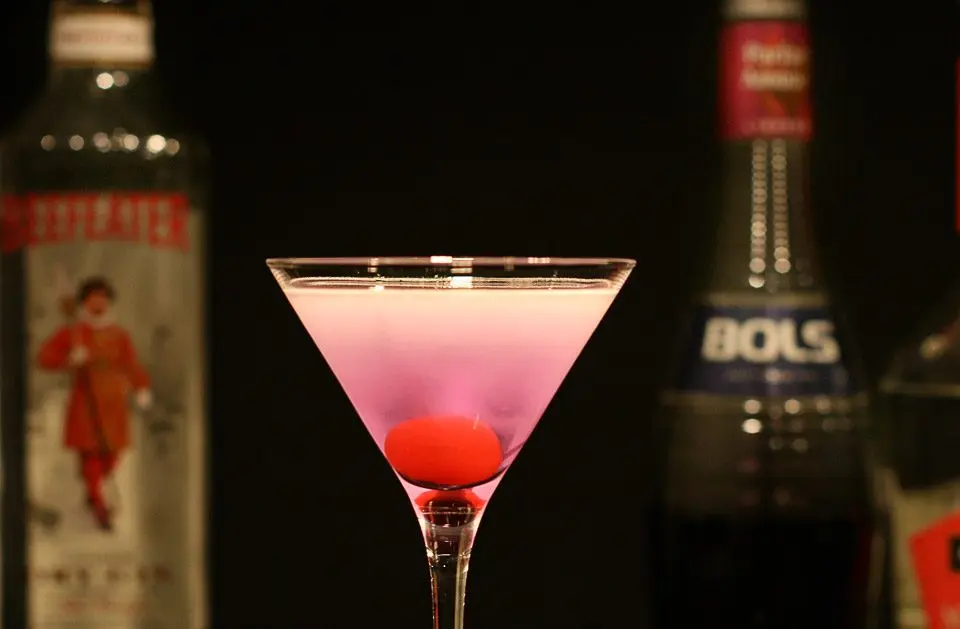 Parfait Amour &#8211; violet liqueur of &#8220;perfect love&#8221;