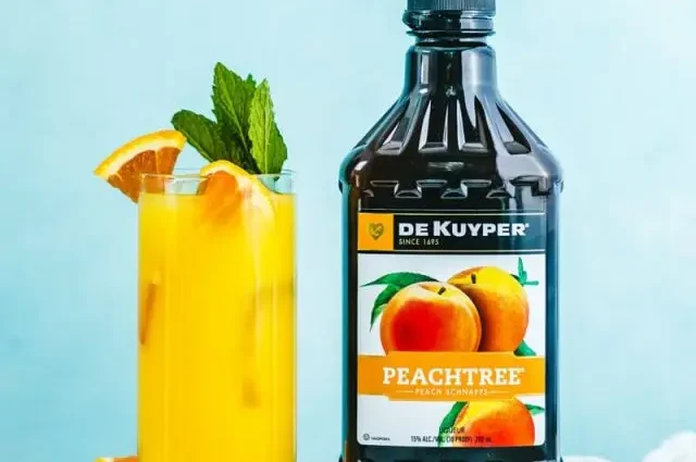 Peach liqueur at home &#8211; TOP 5 recipes