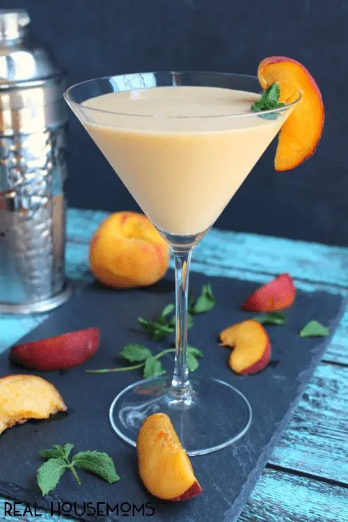 Peaches and Cream cocktail recipe