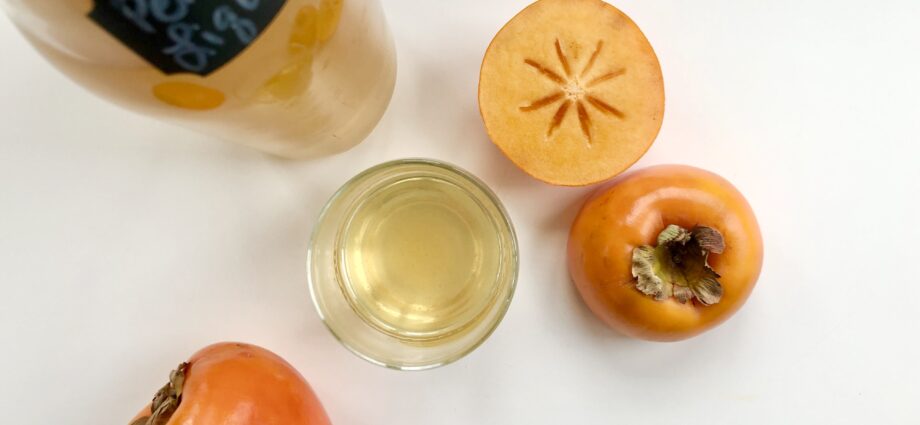 Persimmon liqueurs at home &#8211; 3 interesting recipes!