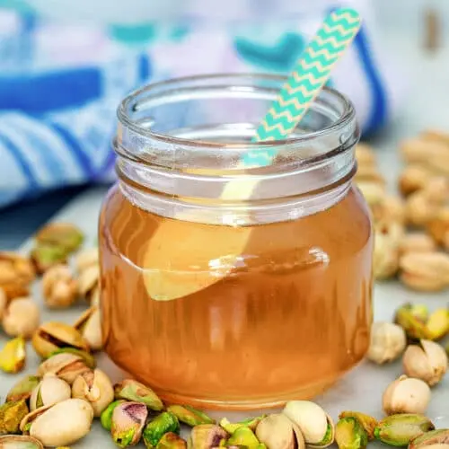 Pistachio syrup: 2 recipes at home