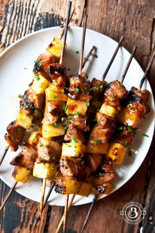 Pork skewers in beer