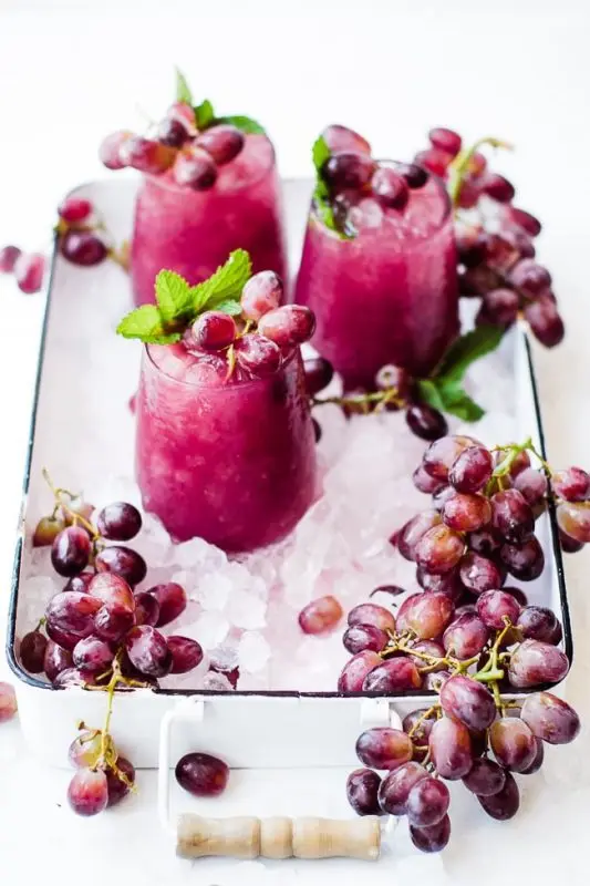 Pouring grapes at home &#8211; 4 recipes