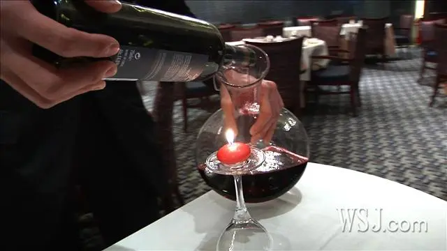 Proper decantation of wine: videos and tips