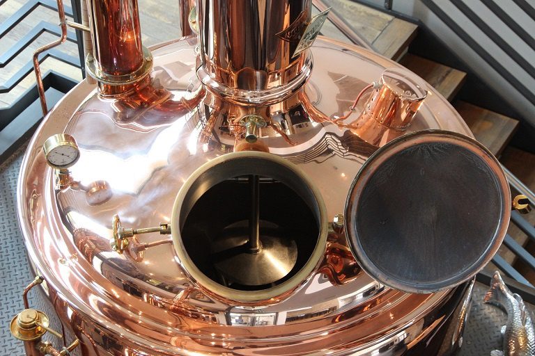 Pros and cons of using copper in moonshine stills and columns