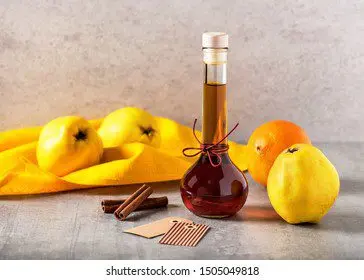 Quince tincture with orange