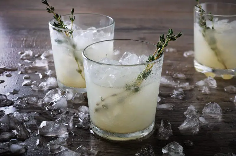 Real gin at home &#8211; 2 recipes