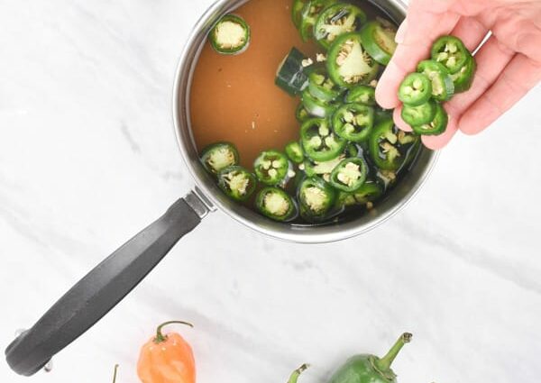 Recipe for spicy jalapeno pepper syrup