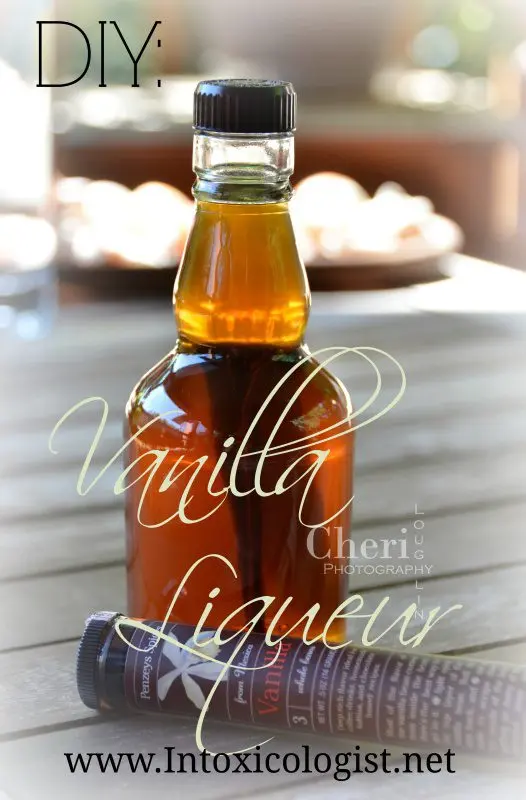 Recipes for making vanilla liqueurs at home