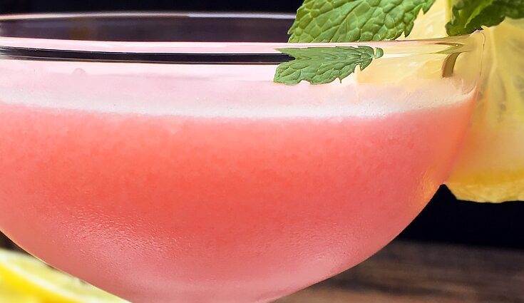 Rose (Rose) &#8211; female cherry-club cocktail