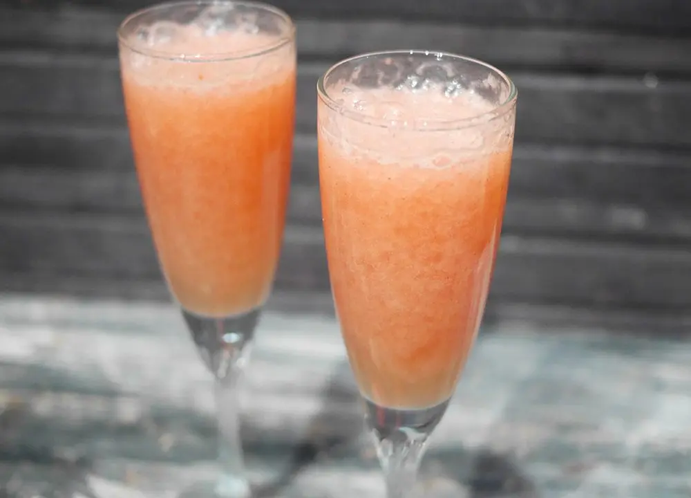 Rossini &#8211; a cocktail of strawberries and sparkling wine