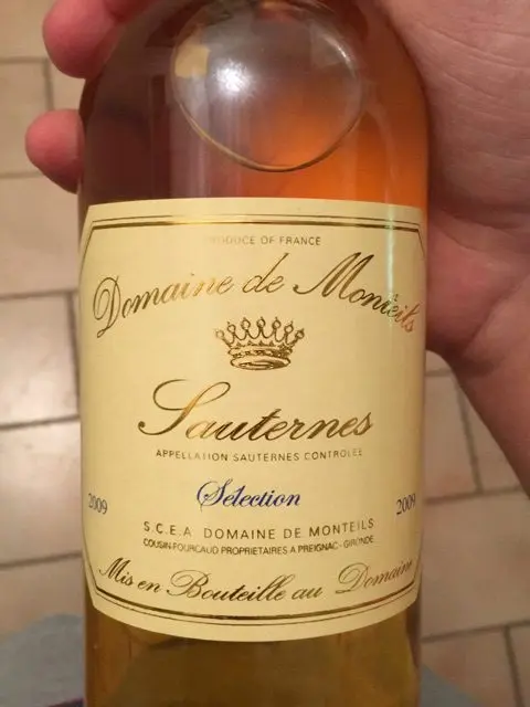 Sauternes (Sauternes) &#8211; elite French wine with mold