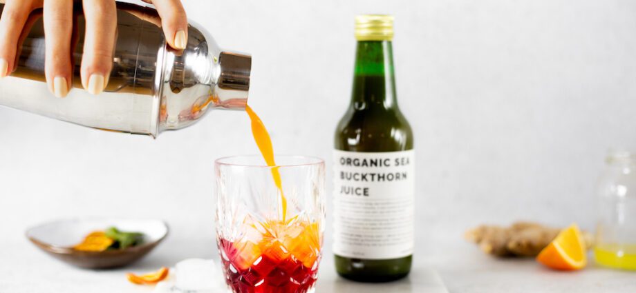 Sea buckthorn liqueur: 3 recipes at home