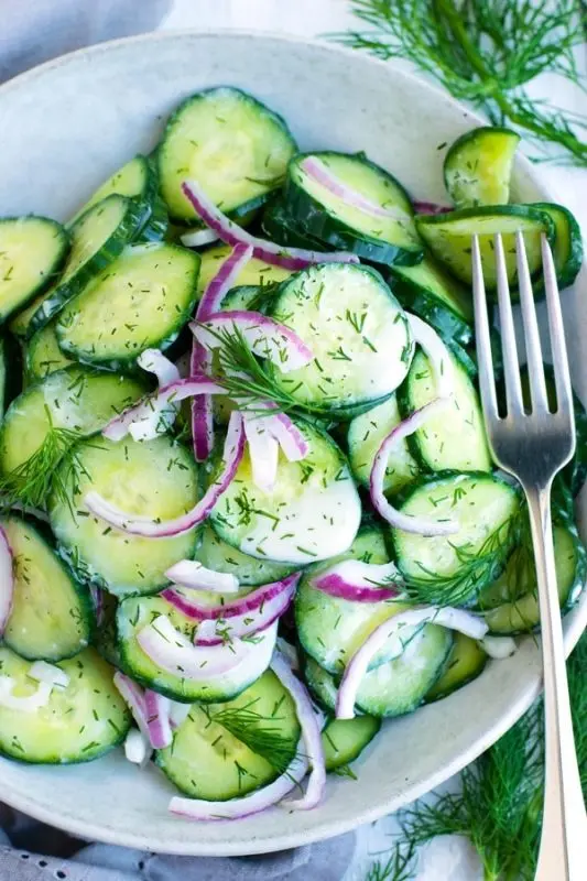 Simple cucumber tincture with dill and parsley