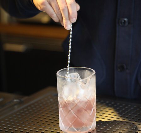 Steer &#8211; a method of making cocktails