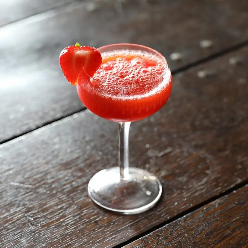 Strawberry Margarita (Strawberry Margarita) &#8211; the most delicate cocktail with tequila