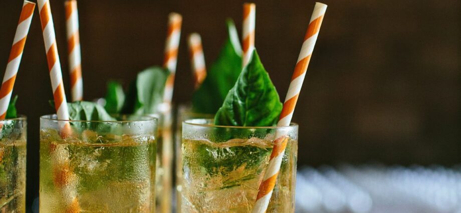 Straws for cocktails