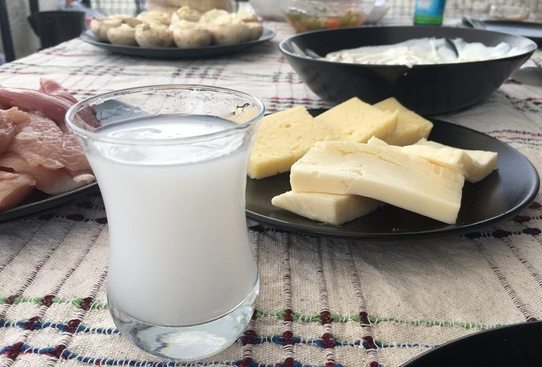 Tarasun (archi) &#8211; milk vodka from Buryatia