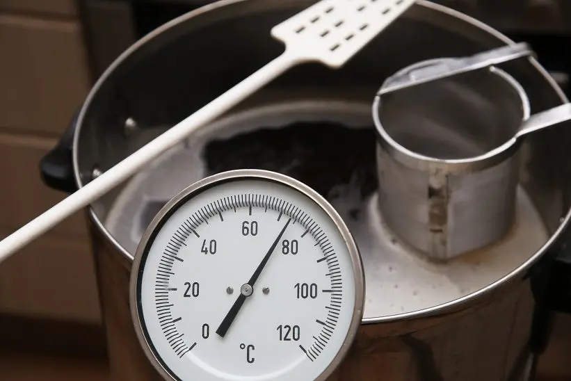 Temperature pauses when mashing malt for beer