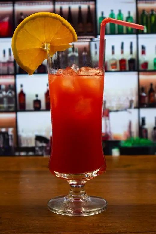 Tequila Sunrise cocktail &#8211; Mexican sunrise