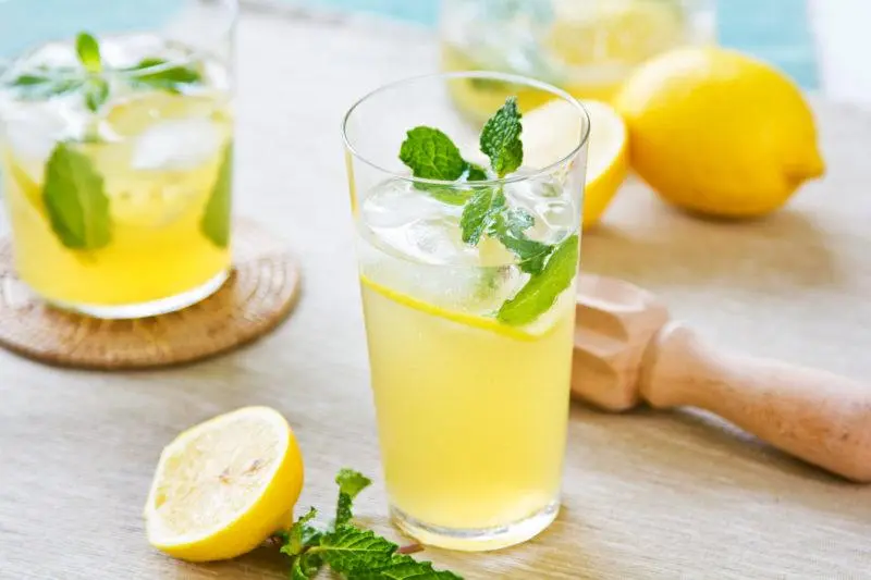 The perfect lemonade at home: a classic with variations