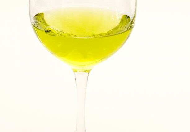 Types and varieties of absinthe