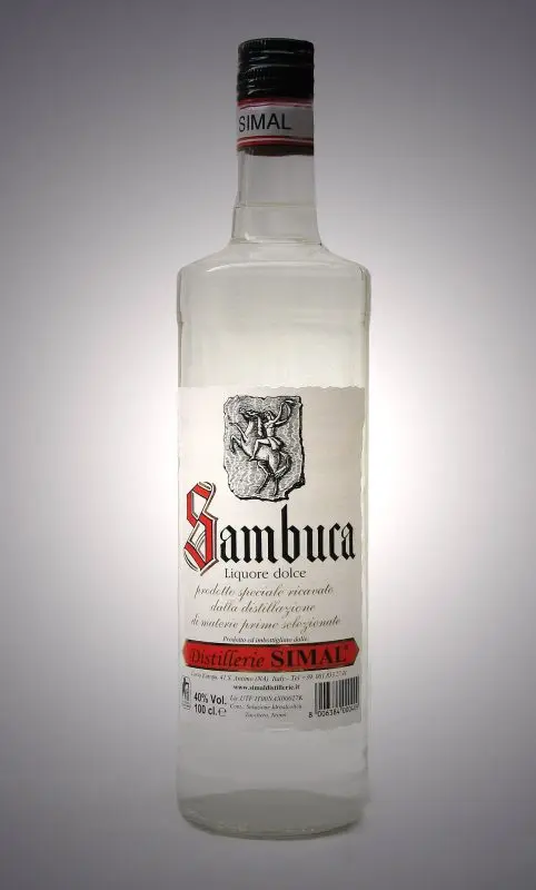 Types of sambuca &#8211; popular colors and brands