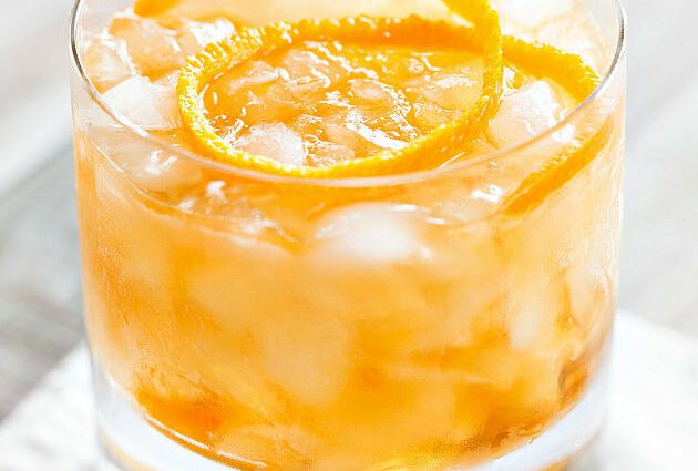 Vanilla Old Fashioned Cocktail Recipe