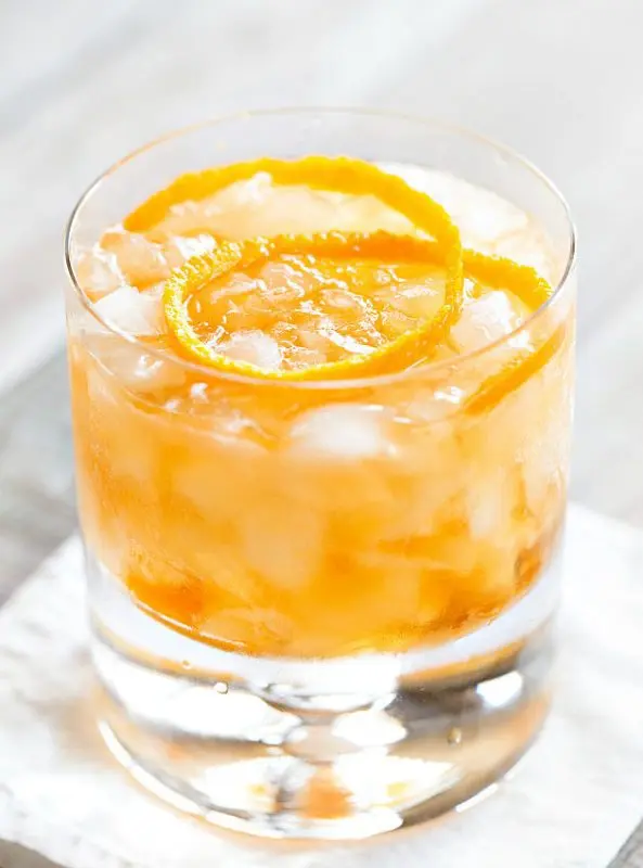 Vanilla Old Fashioned Cocktail Recipe