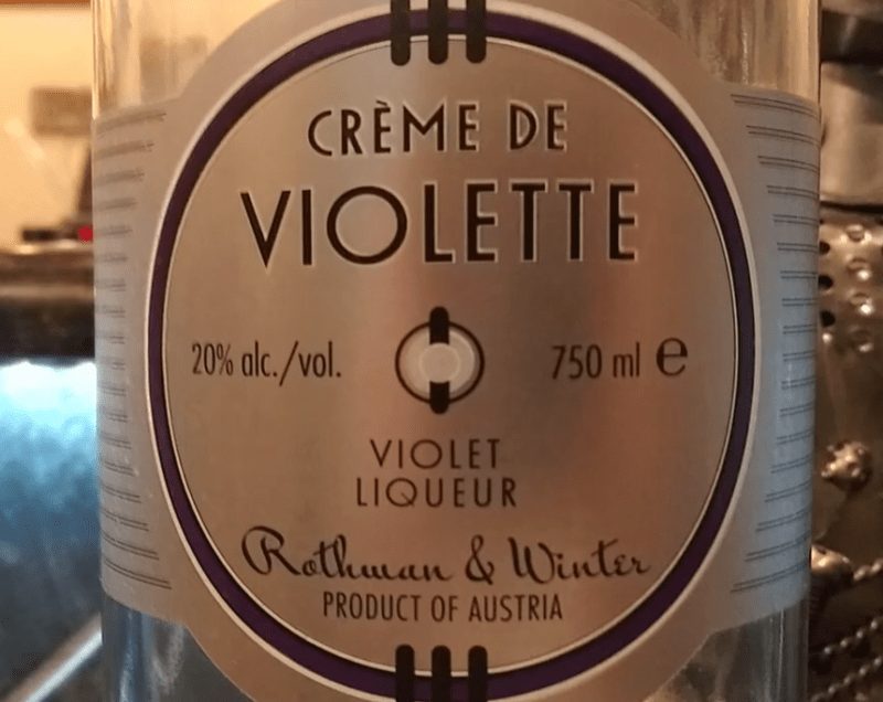 Violet liqueur: a unique drink with a unique taste and aroma