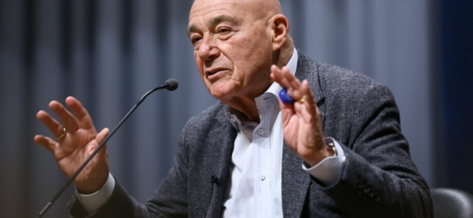 Vladimir Pozner about the scandal at the “Minute of Glory”: “We don’t have a culture of communicating with such people”