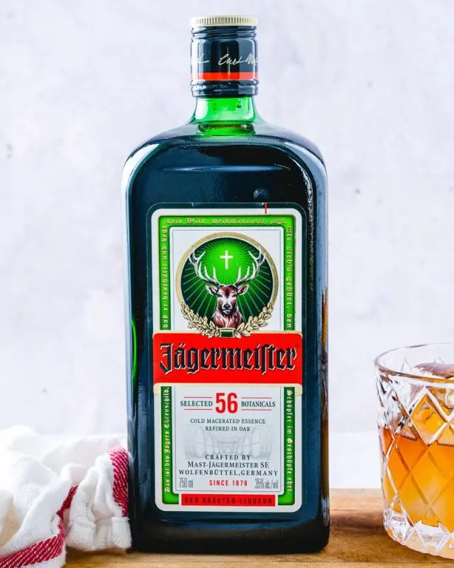 Ways to drink Jägermeister liqueur