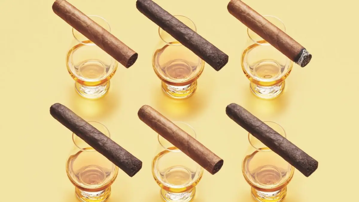 What alcohol go with cigars