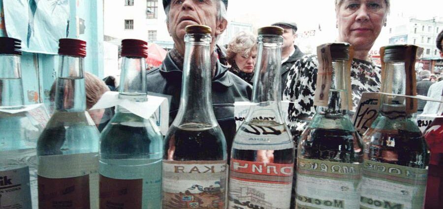 What kind of alcohol do Russian politicians prefer: from Medvedev to Zhirinovsky