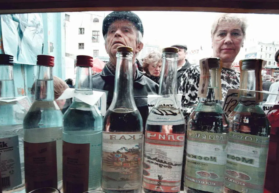 What kind of alcohol do Russian politicians prefer: from Medvedev to Zhirinovsky