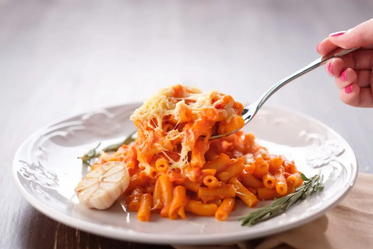 What to eat vodka: 20 dishes and snacks