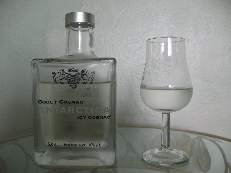 White cognac (White cognac) &#8211; a &#8220;relative&#8221; of vodka in spirit